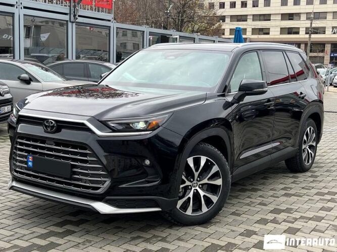 Toyota Grand Highlander 2023 doar la InterAuto