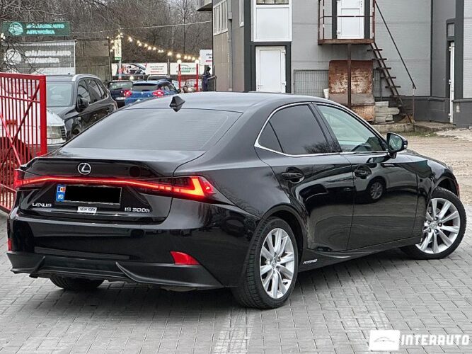 lexus IS 300h 2016