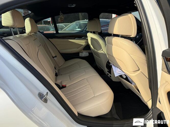 BMW 530e 43 bmw 530e 2018