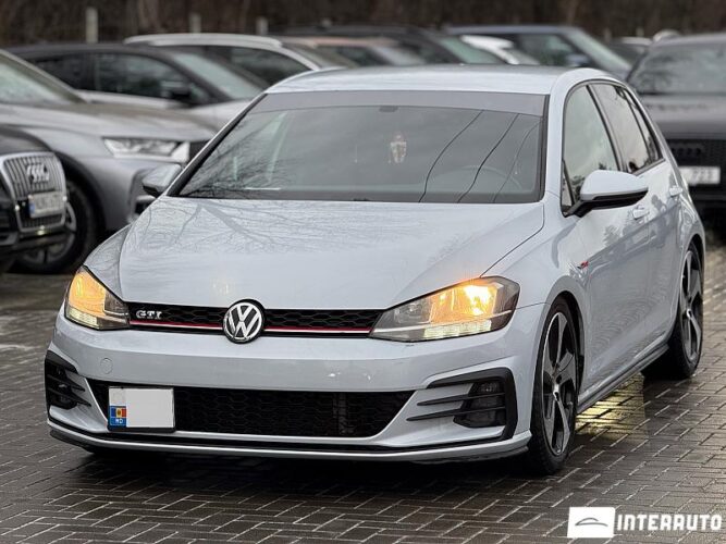 Volkswagen Golf GTI 2017 doar la InterAuto