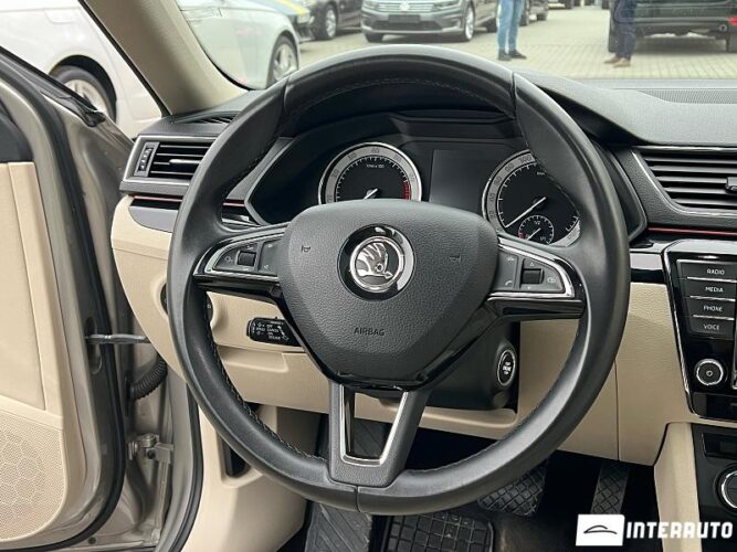 Skoda Superb 44 skoda Superb 2016