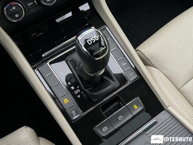 Skoda Superb 51 skoda Superb 2016