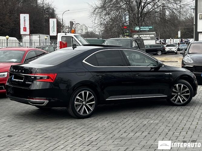 skoda Superb 2025
