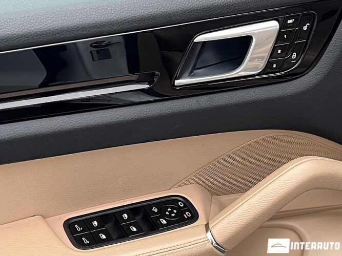 porsche Cayenne 2018