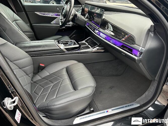 bmw 750e XDrive 2023