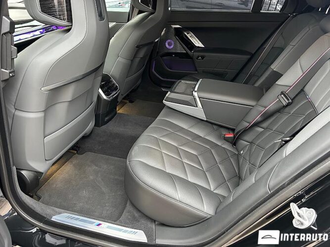 bmw 750e XDrive 2023