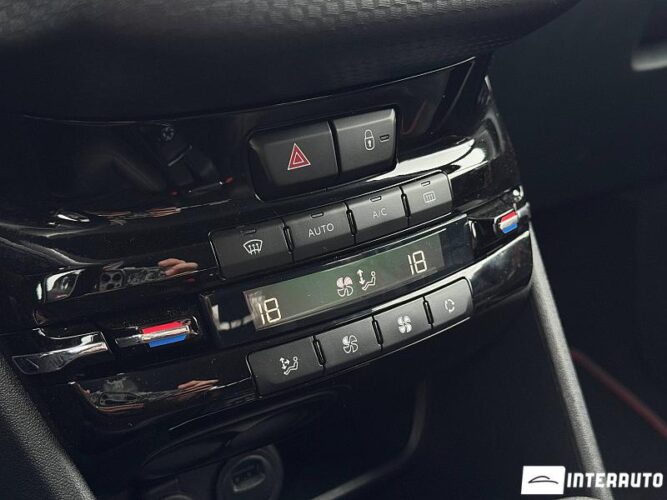 Peugeot 2008 39 peugeot 2008 2019