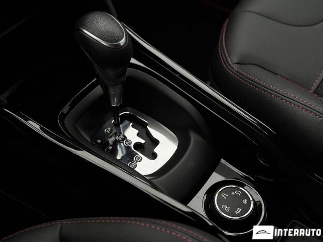 Peugeot 2008 40 peugeot 2008 2019