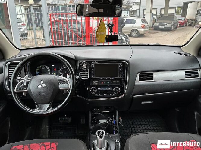 mitsubishi Outlander 2014