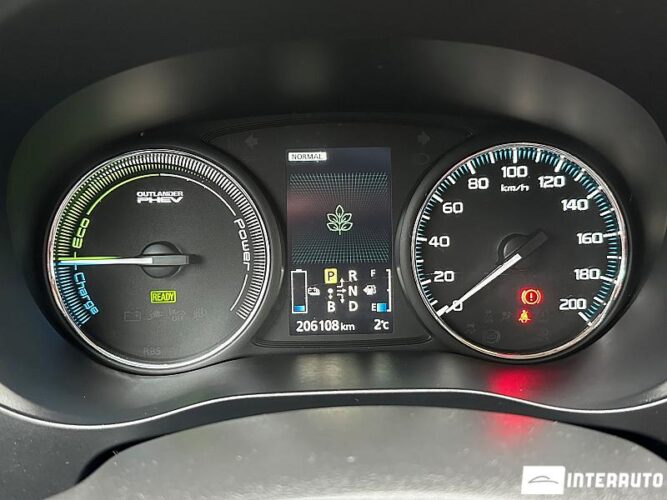 mitsubishi Outlander 2014