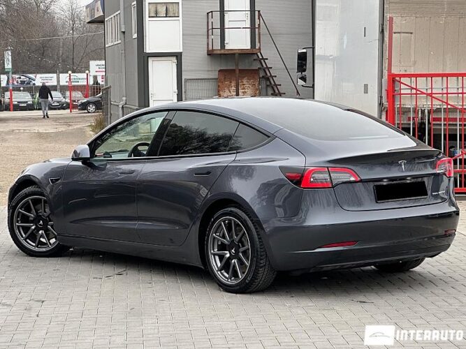 Tesla Model 3 29 tesla Model 3 2019