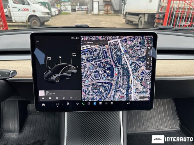 Tesla Model 3 38 tesla Model 3 2019