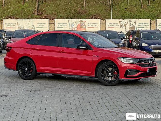 Volkswagen Jetta GLI 2020 doar la InterAuto