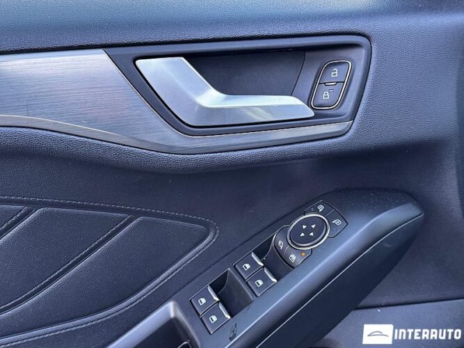 Ford Focus 49 ford Focus 2018