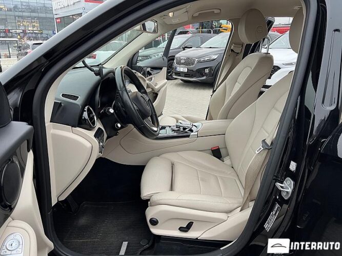 Mercedes GLC 350e 37 mercedes GLC 350e 2016