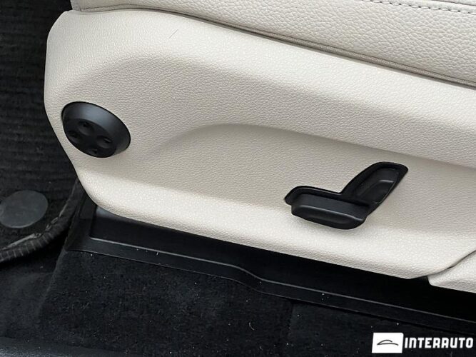 Mercedes GLC 350e 51 mercedes GLC 350e 2016