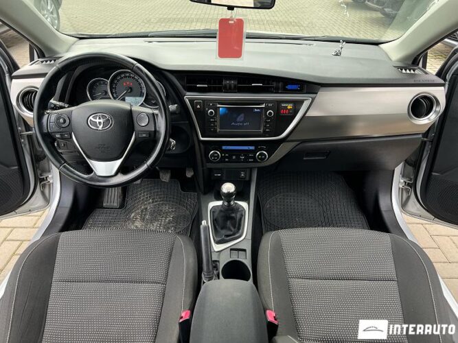 toyota Auris 2013