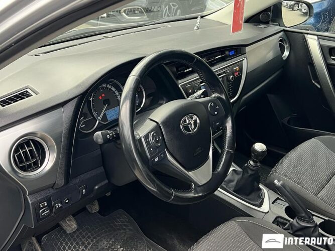 toyota Auris 2013