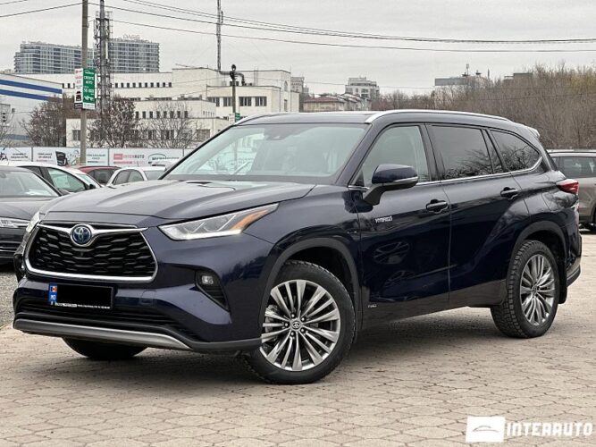 Toyota Highlander 2020 doar la InterAuto