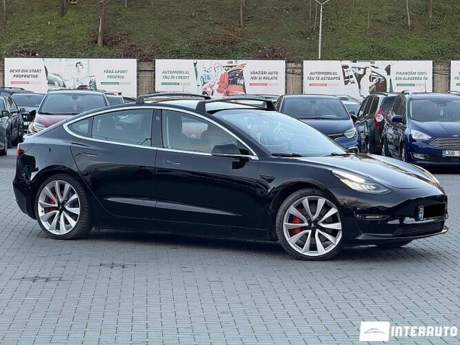 Tesla Model 3 2019 doar la InterAuto