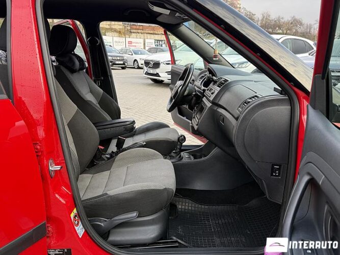 Skoda Fabia 44 skoda Fabia 2012