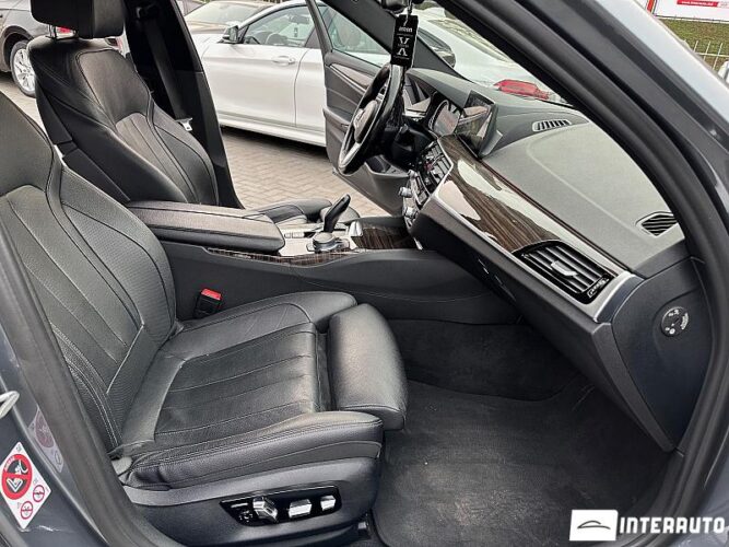 BMW 520 35 bmw 520 2017