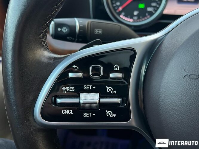 Mercedes E 300 47 mercedes E 300 2018