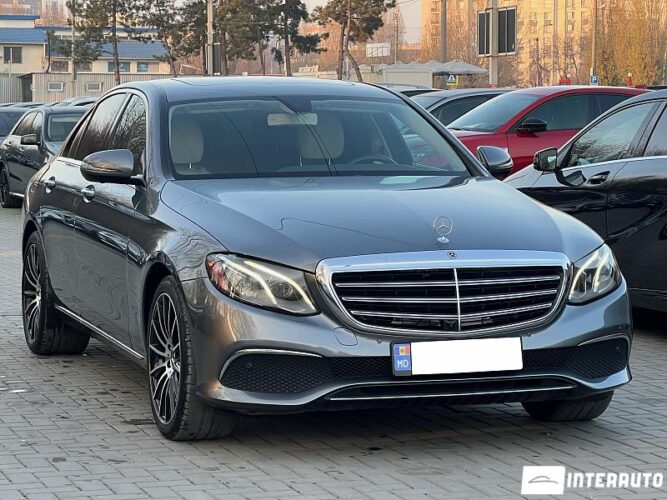 Mercedes E 300 39 mercedes E 300 2018