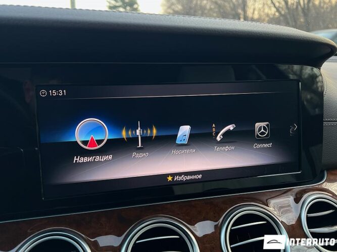 Mercedes E 300 52 mercedes E 300 2018