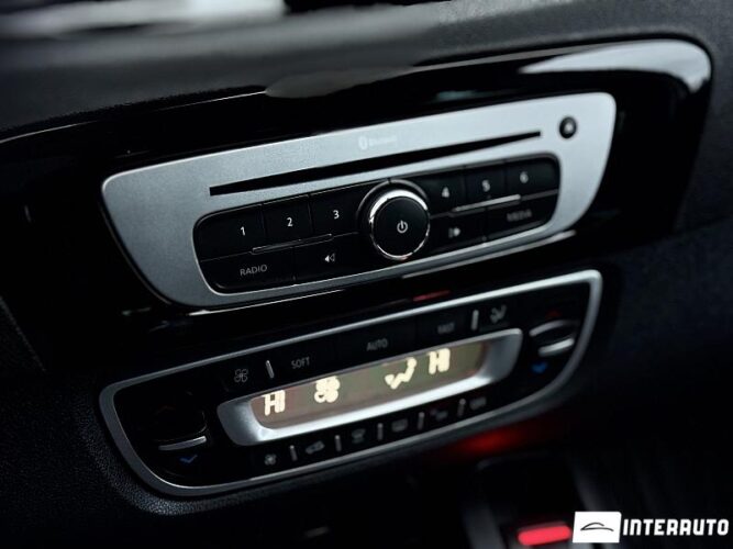 renault Grand Scenic 2015