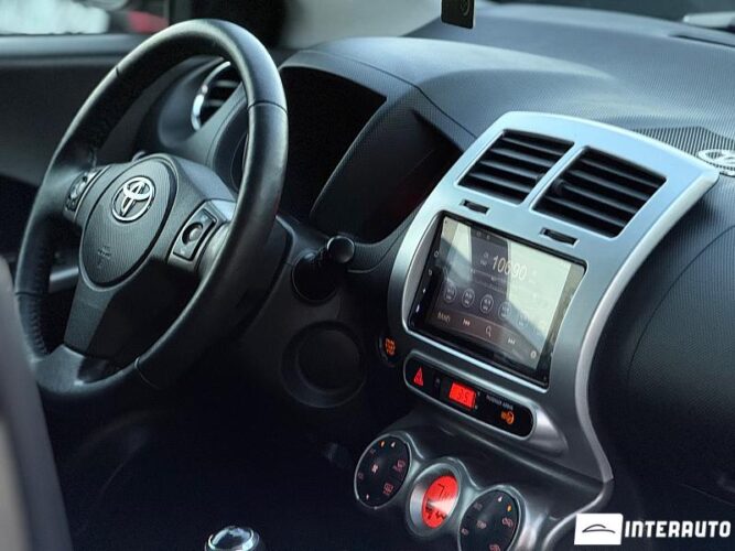 toyota Urban Cruiser 2013