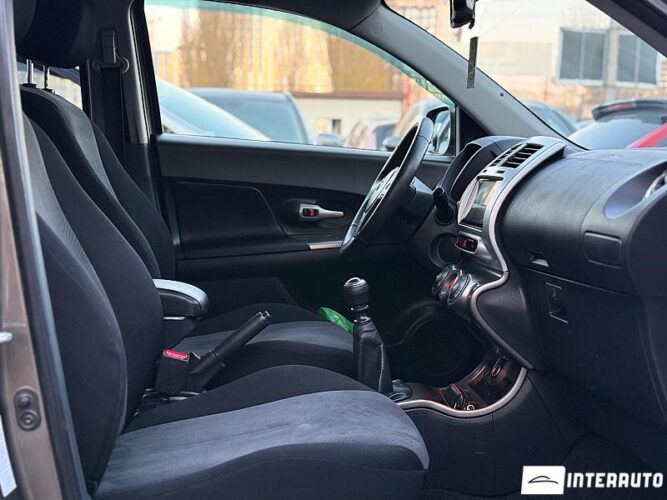 toyota Urban Cruiser 2013