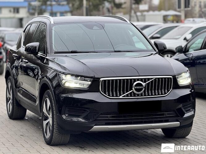 volvo XC 40 2021