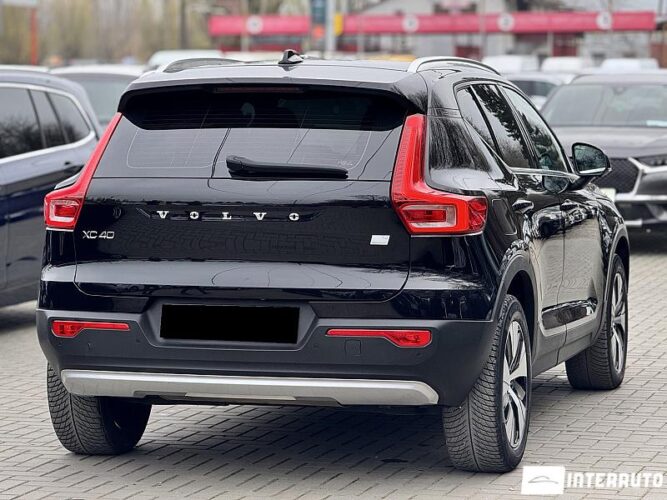 volvo XC 40 2021