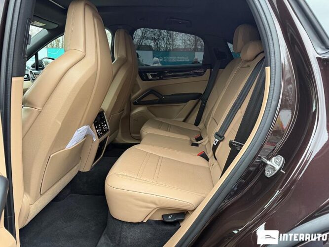 porsche Cayenne Coupe 2021