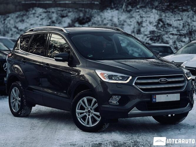 Ford Kuga 2017 doar la InterAuto
