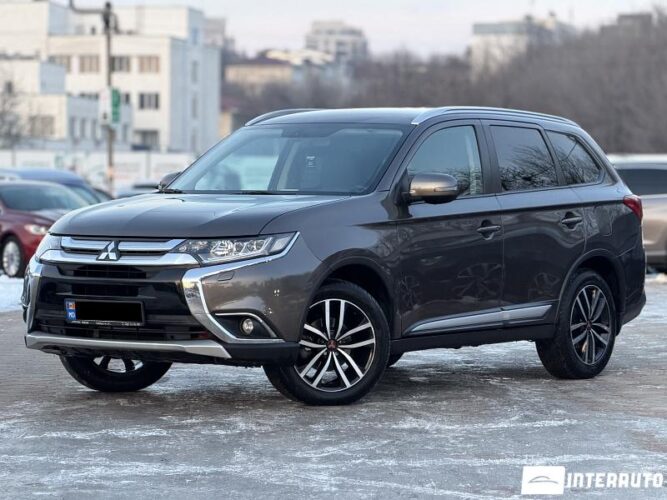 Mitsubishi Outlander 2015 doar la InterAuto