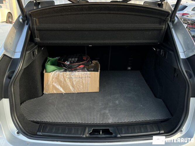 Jaguar F-Pace 54 jaguar F-Pace 2016