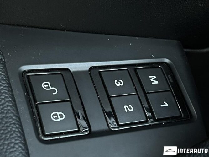 Jaguar F-Pace 41 jaguar F-Pace 2016