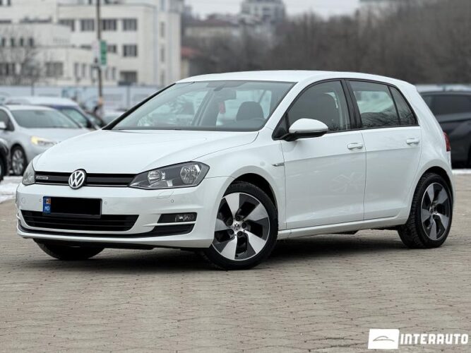 Volkswagen Golf 2016 doar la InterAuto