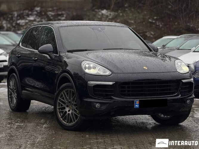 Porsche Cayenne S Hybrid 2016 doar la InterAuto