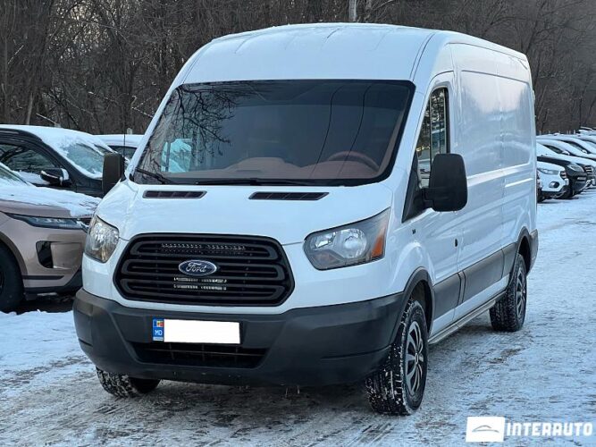 Ford Transit 2015 doar la InterAuto