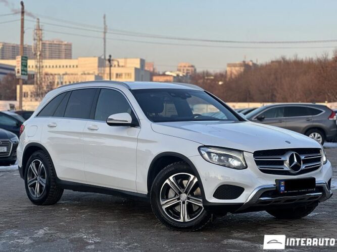Mercedes GLC 220d 38 mercedes GLC 220d 2016
