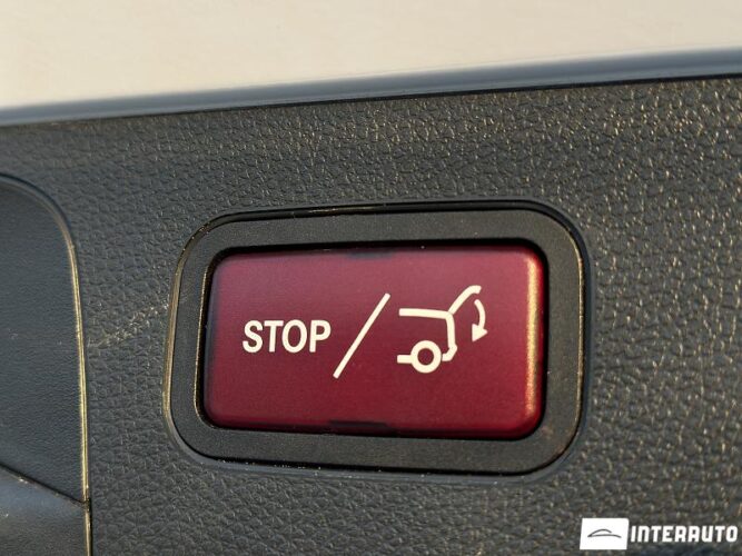 Mercedes GLC 220d 57 mercedes GLC 220d 2016