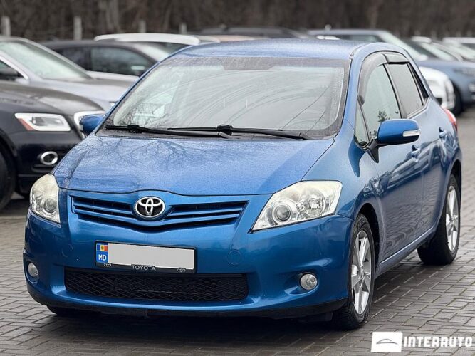 Toyota Auris 2010 doar la InterAuto
