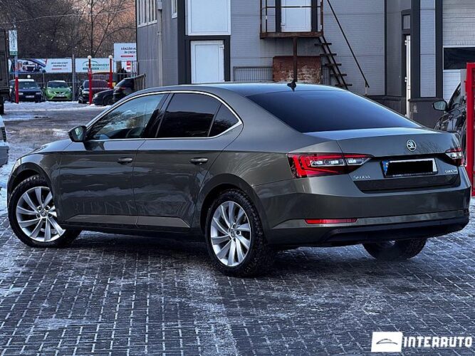 Skoda Superb 37 skoda Superb 2016