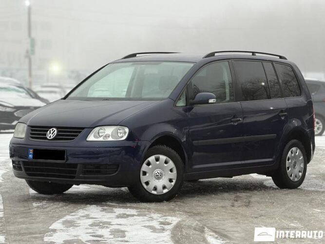 Volkswagen Touran 2004 doar la InterAuto