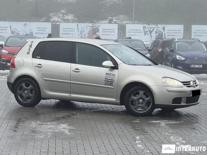 Volkswagen Golf 2005 doar la InterAuto