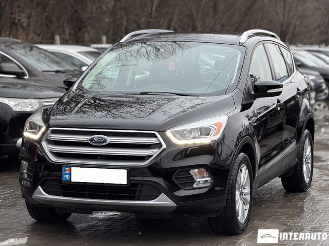 Ford Kuga 2017 doar la InterAuto