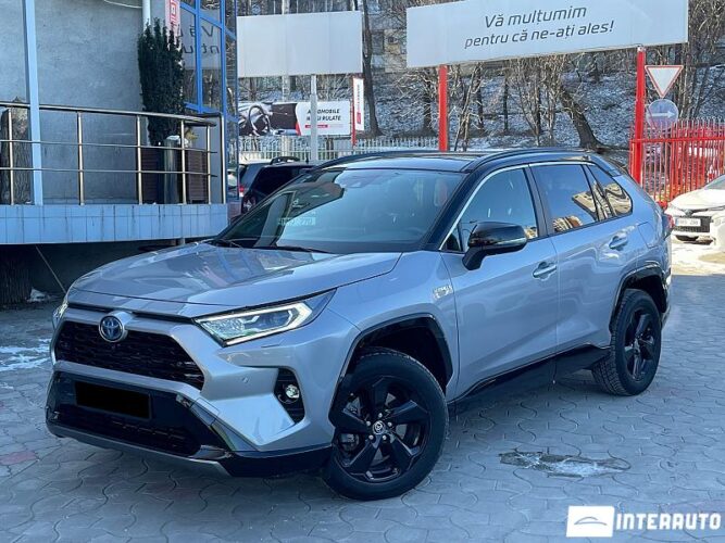 Toyota Rav-4 2021 doar la InterAuto